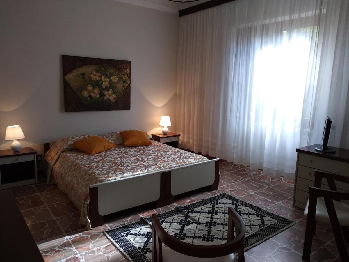Villa Anna Capoterra Exteriér fotografie